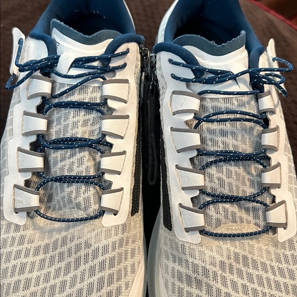 Nike White and Blue Athletic Shoes - Picture 3 of 14